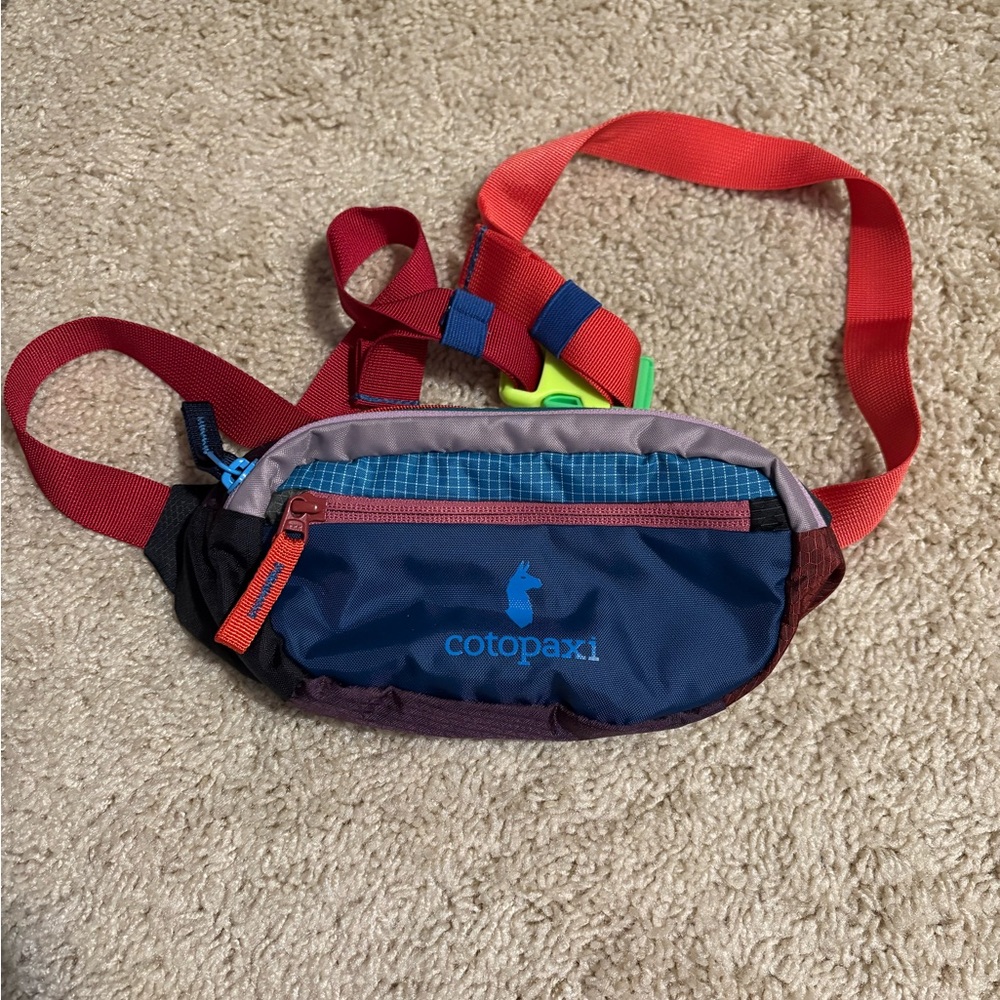 Cotopaxi 1.5 L hip pack